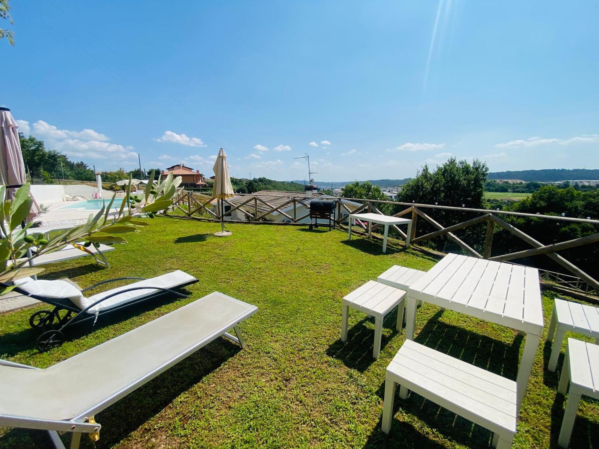 Villa Poggio Ulivo Pool-Apartments Rivoli Veronese Eksteriør bilde