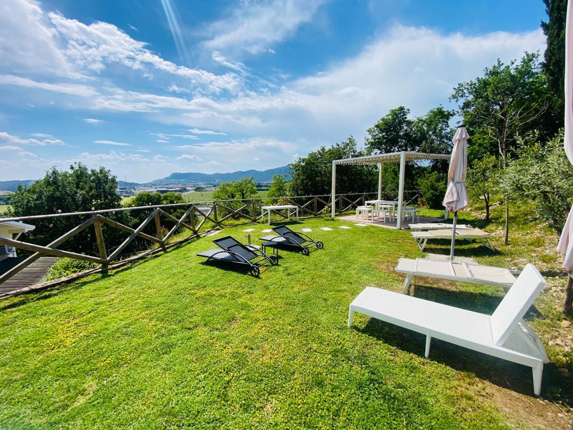 Villa Poggio Ulivo Pool-Apartments Rivoli Veronese Eksteriør bilde